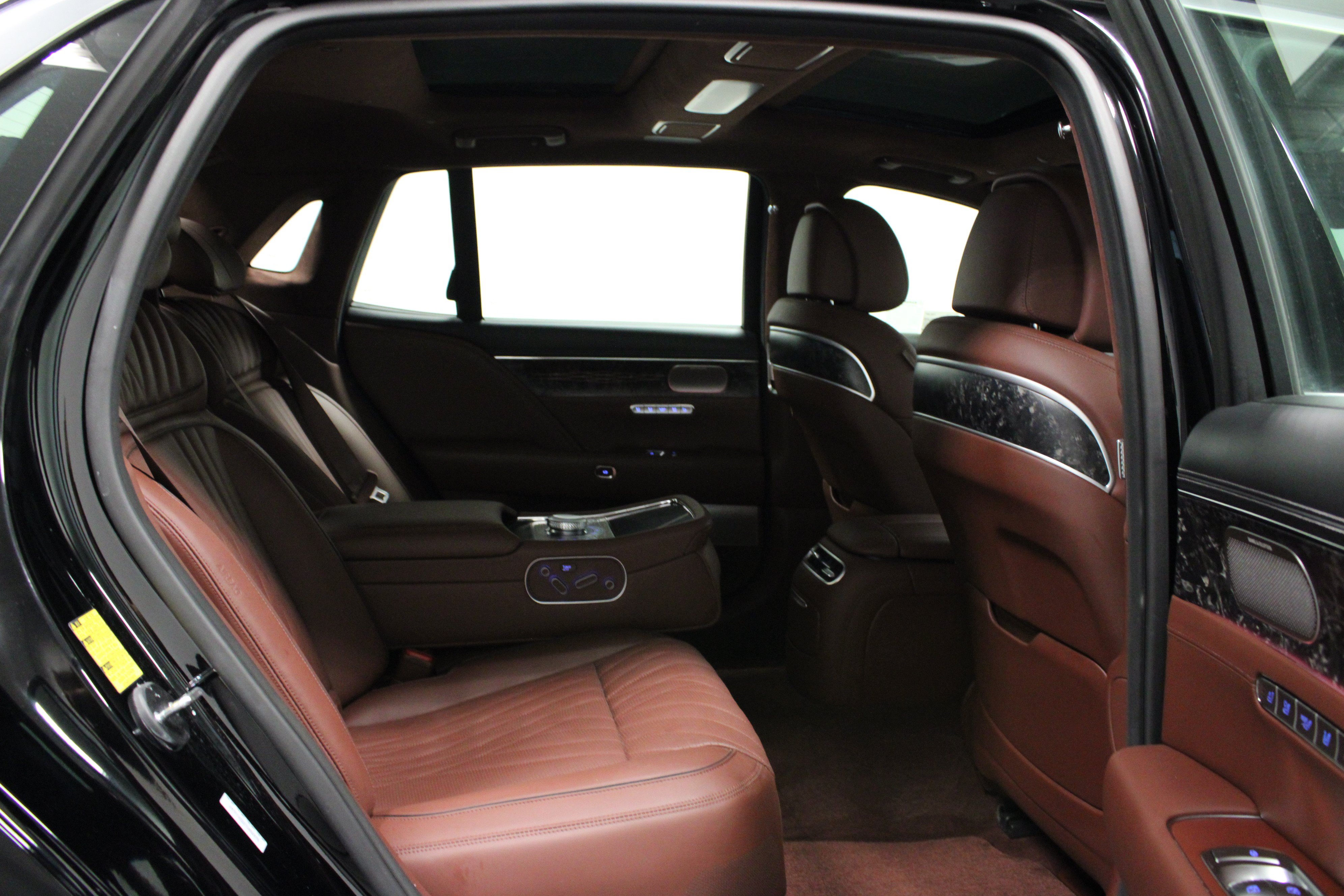 Used 2026 Genesis G90 3.5T AWD/4WD image 14