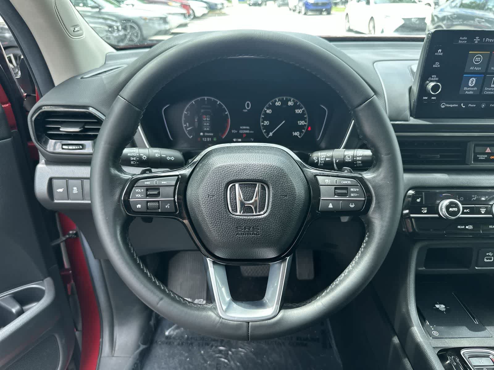Used 2024 Honda Pilot Touring image 18
