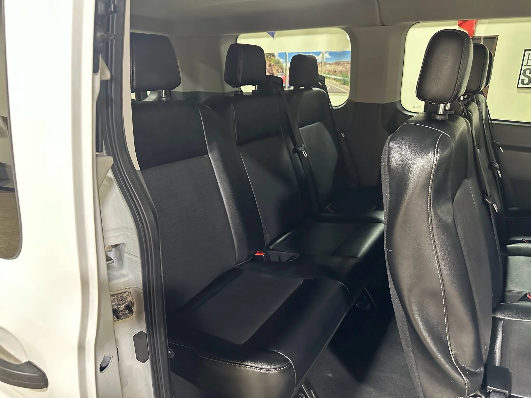 Used 2020 Ford Transit 150 XL RWD image 33