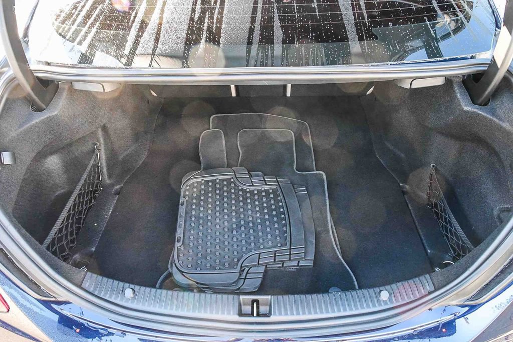 Used 2018 Mercedes-Benz C 300 Sedan image 28