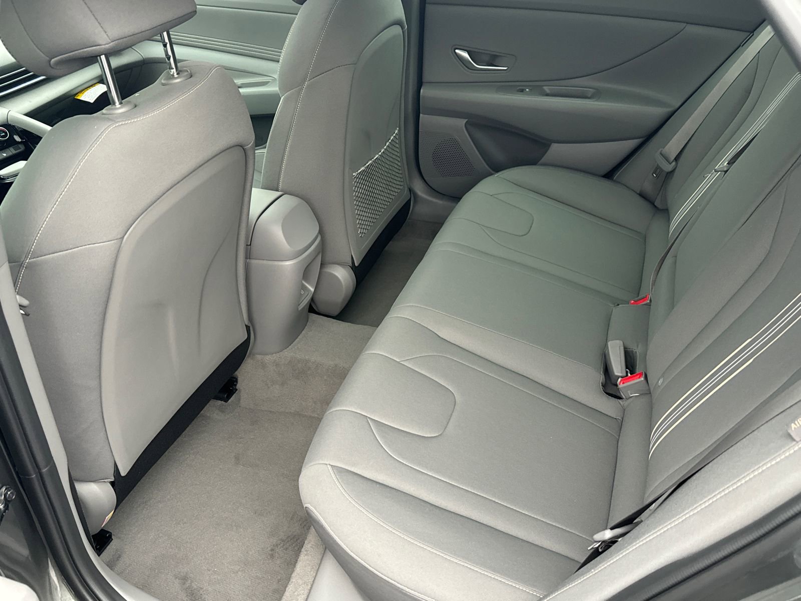 Certified 2025 Hyundai Elantra SEL image 20