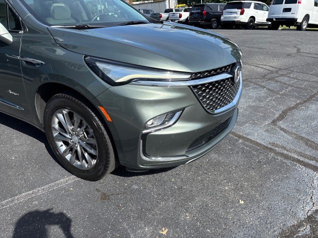 Used 2022 Buick Enclave Avenir w/ Trailering Package, 5000 lbs. FWD image 6