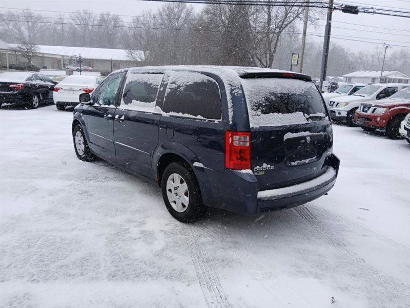 Used 2009 Dodge Grand Caravan SE image 4