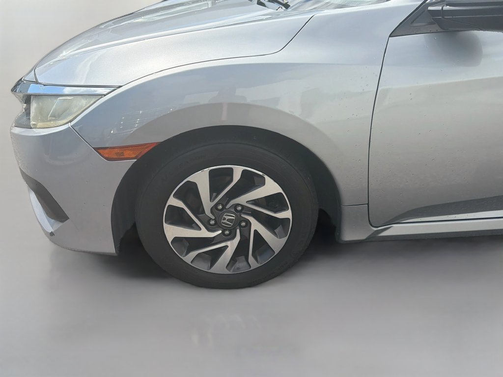 Used 2016 Honda Civic EX image 2