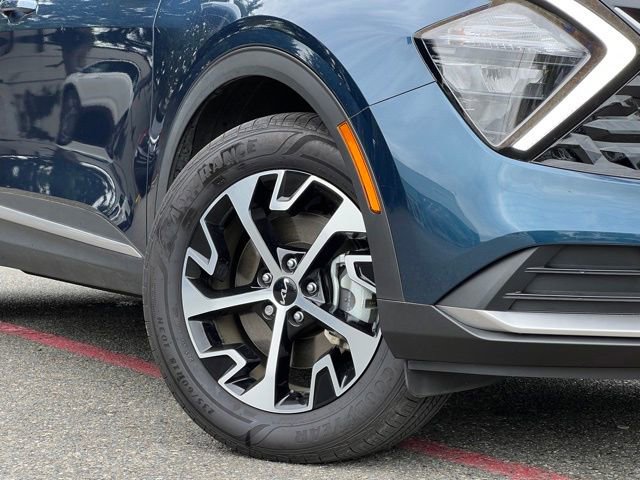 Certified 2023 Kia Sportage EX AWD/4WD image 2