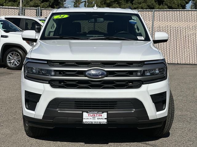 Used 2024 Ford Expedition Max XLT image 2