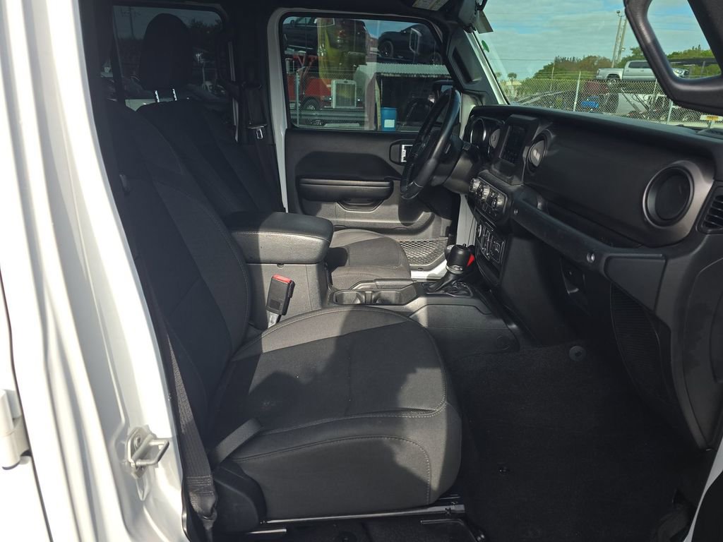 Used 2021 Jeep Gladiator Sport AWD/4WD image 5