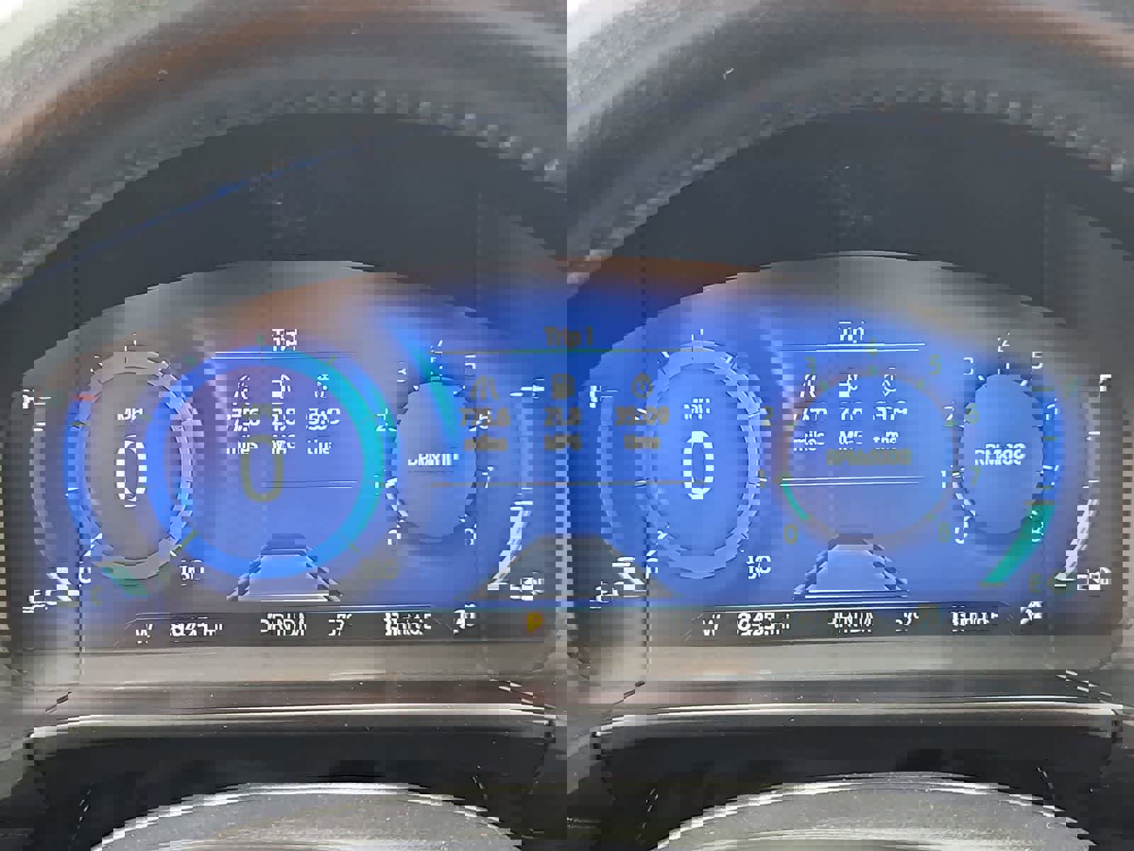 Used 2020 Ford Escape Titanium image 33