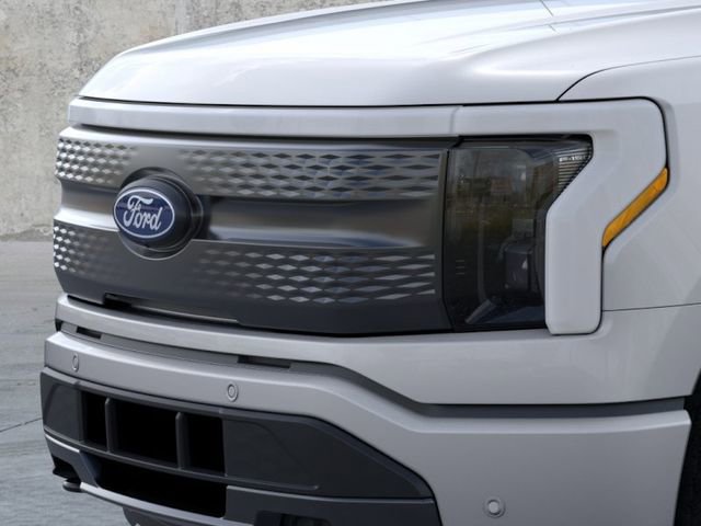 New 2025 Ford F150 Lightning Flash AWD/4WD image 17