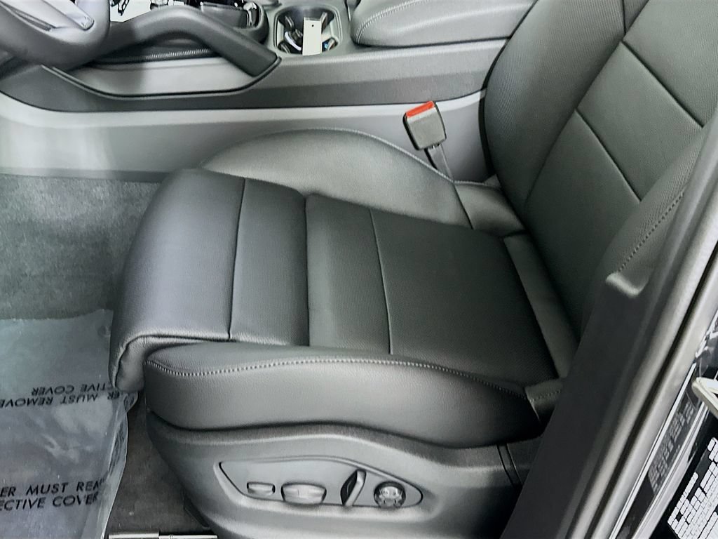 New 2026 Porsche Cayenne AWD/4WD image 22