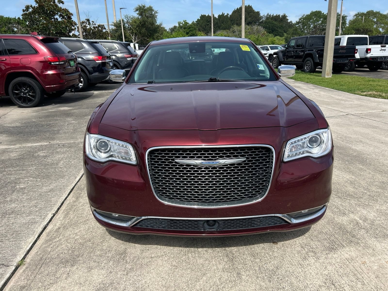 Used 2017 Chrysler 300 C w/ Safetytec Plus Group RWD image 21