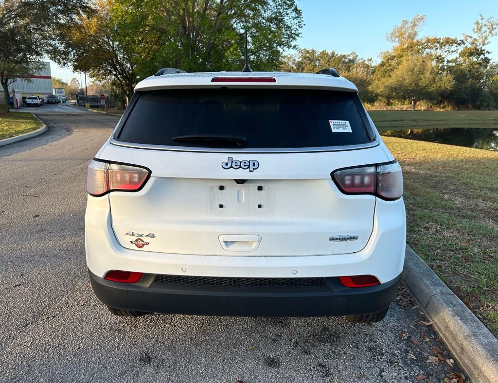 Used 2025 Jeep Compass Latitude w/ Convenience Group image 4