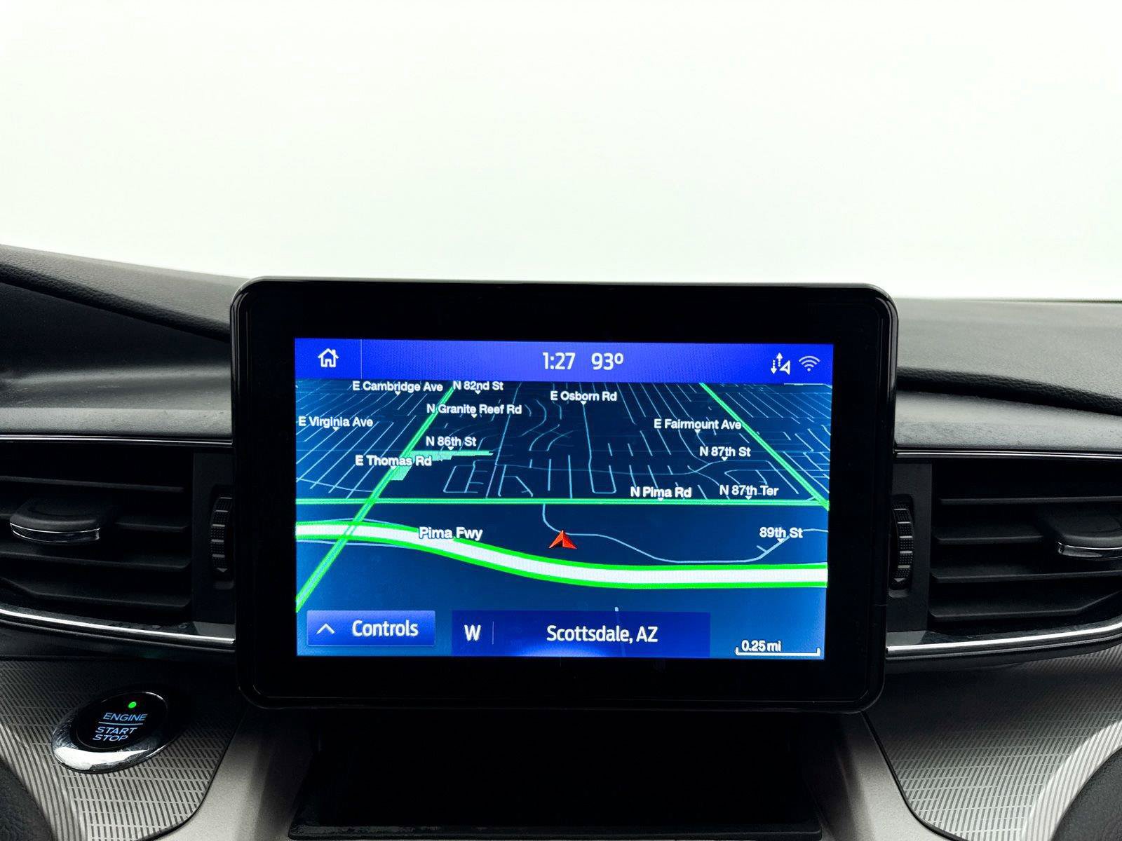 Used 2021 Ford Explorer XLT w/ Equipment Group 202A RWD image 4