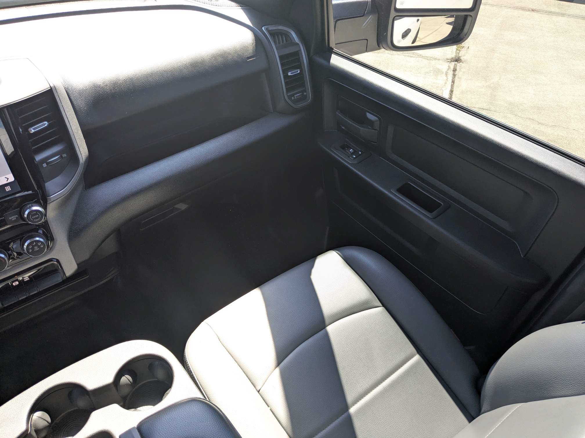 Used 2026 RAM 3500 Tradesman AWD/4WD image 17