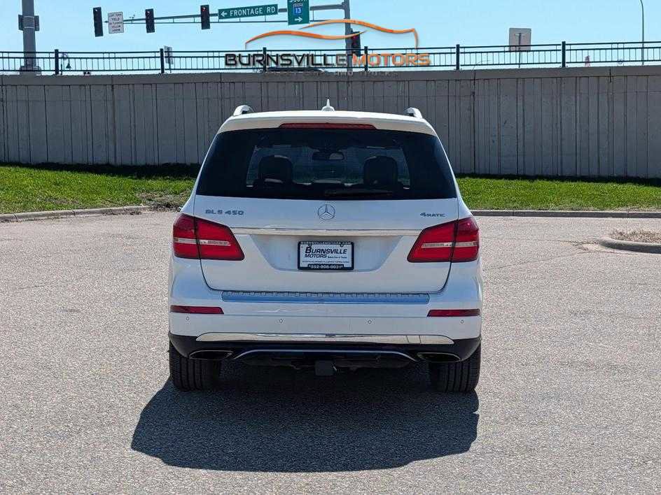 Used 2010 Mercedes-Benz C 300 Sport image 32