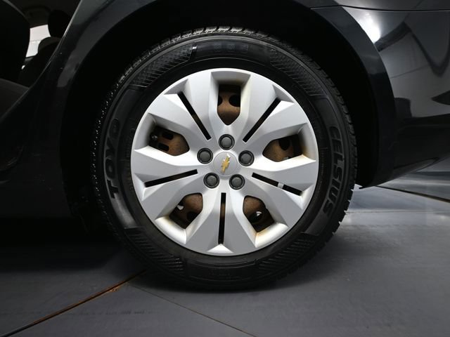 Used 2015 Chevrolet Cruze LS FWD image 11
