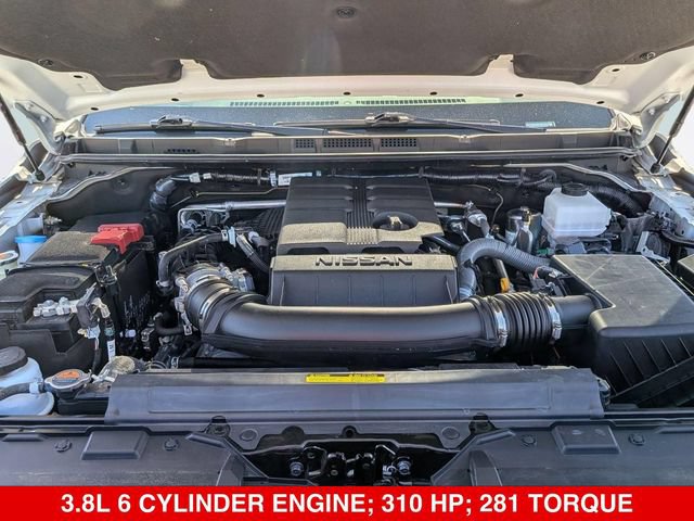 Certified 2025 Nissan Frontier SV AWD/4WD image 40