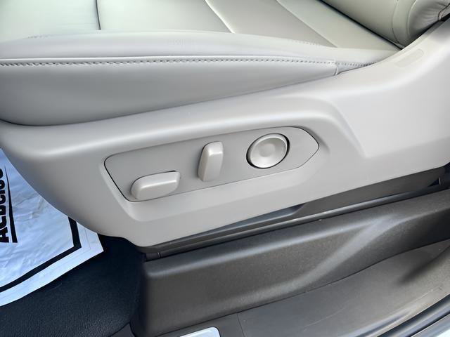 New 2026 GMC Sierra 2500 SLT w/ Max Trailering Package image 11