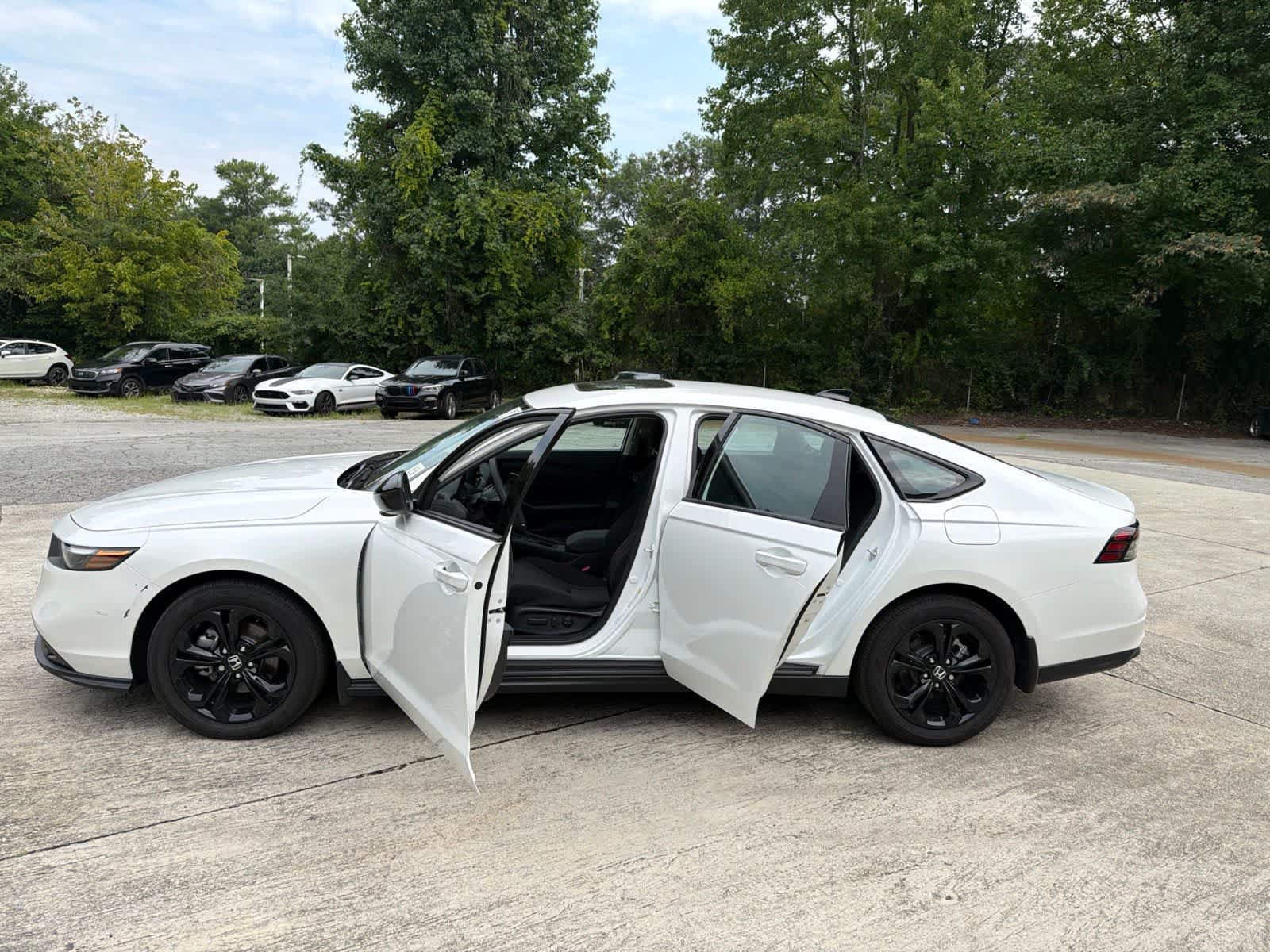 Certified 2025 Honda Accord SE image 19