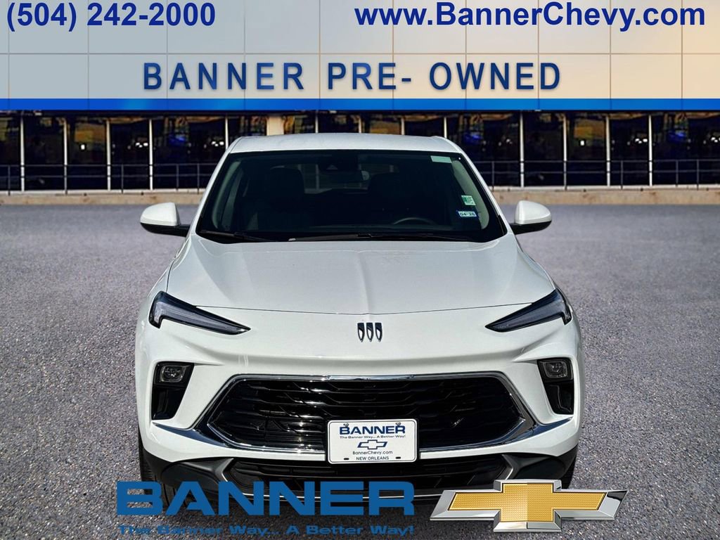 Certified 2025 Buick Encore GX Preferred FWD image 2