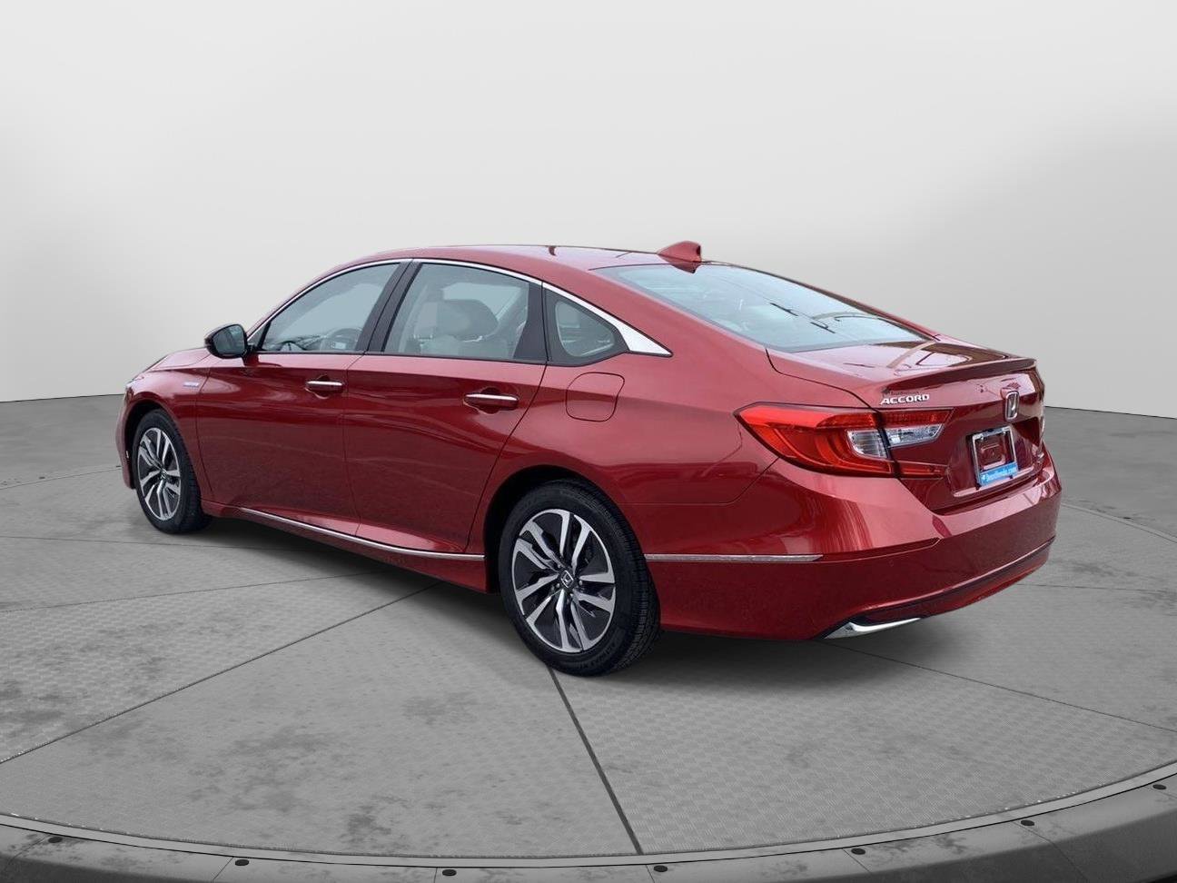 Used 2020 Honda Accord Touring image 5