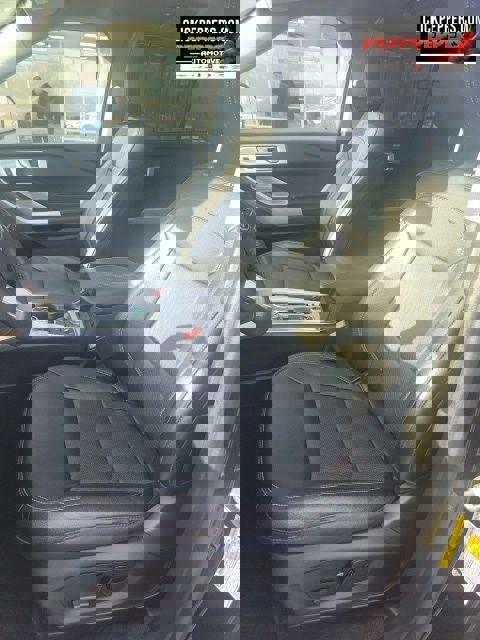 Used 2023 Ford Explorer Limited w/ Limited Technology Package image 8