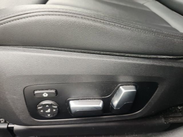 Used 2019 BMW 330i Sedan w/ M Sport Package image 14