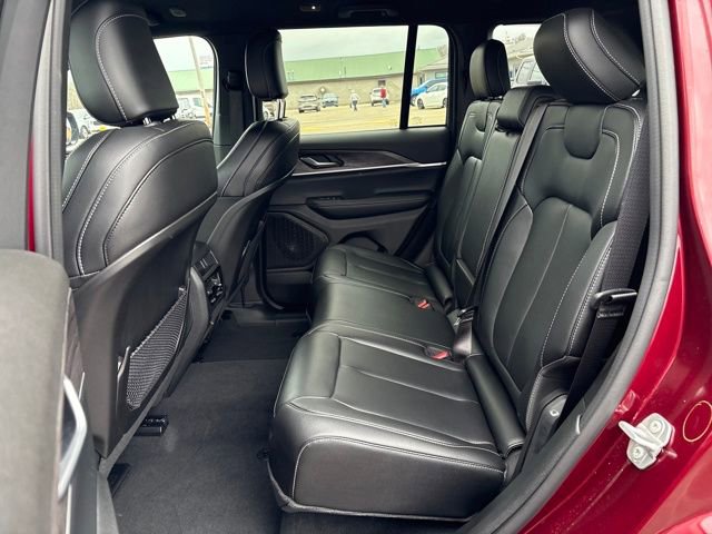 Used 2024 Jeep Grand Cherokee Limited w/ Trailer Tow Package image 10