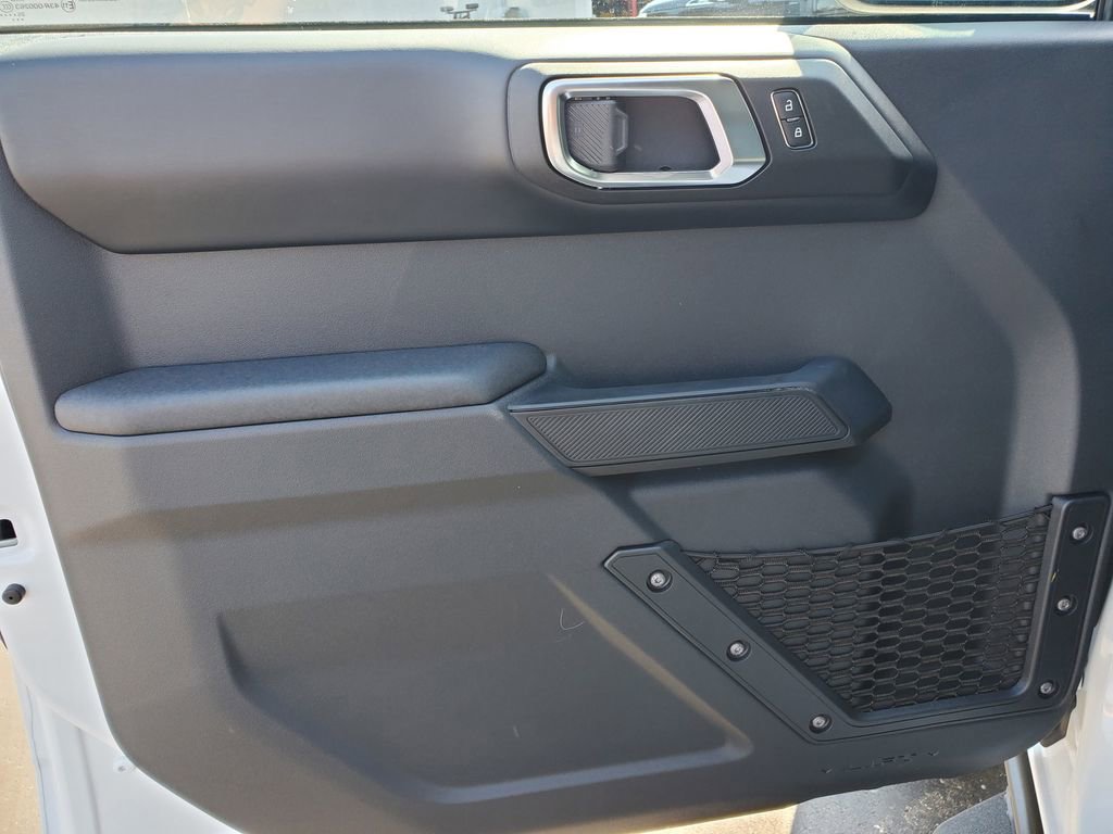 New 2025 Ford Bronco Badlands image 23