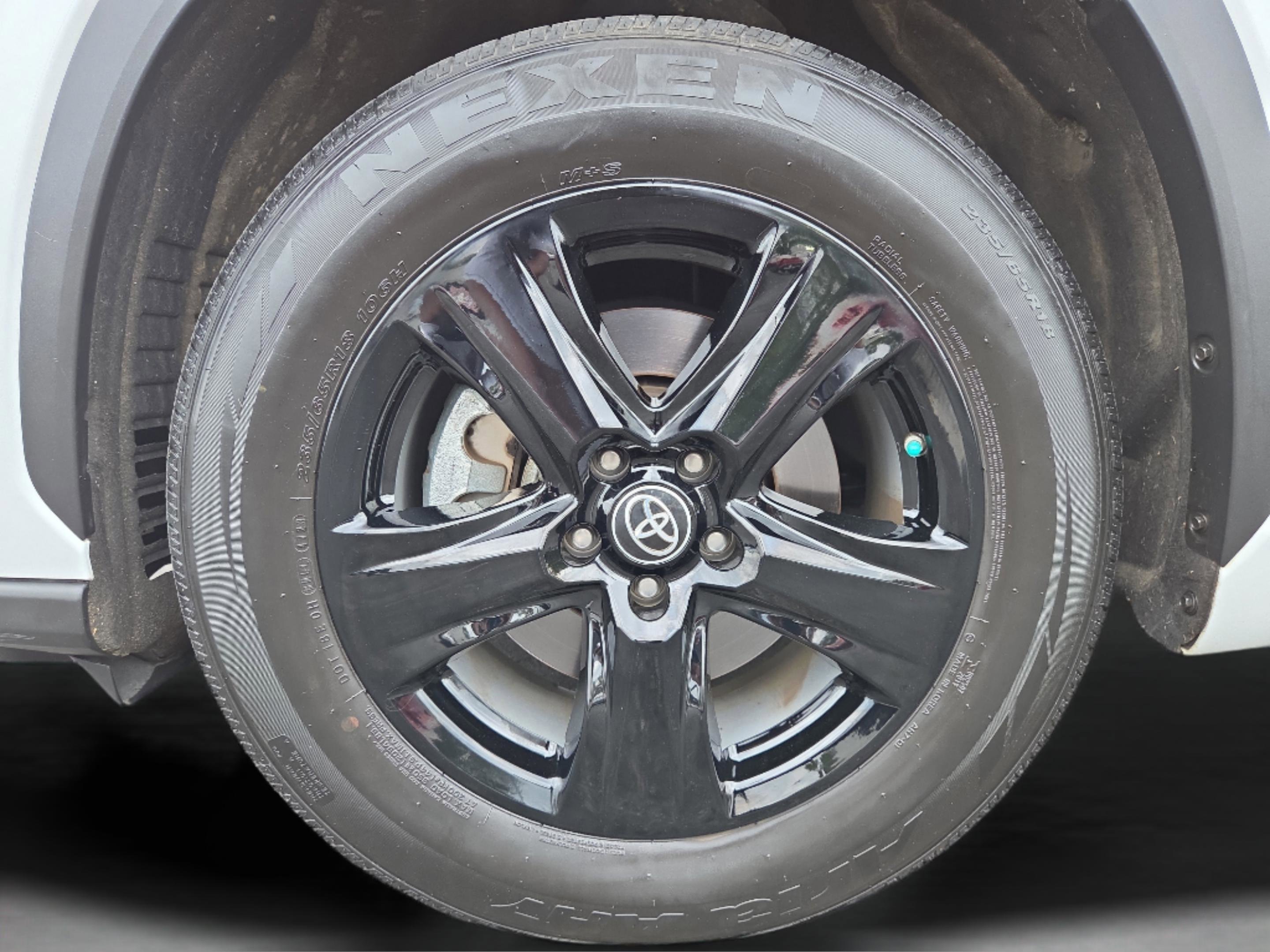 Used 2022 Toyota Highlander L image 10