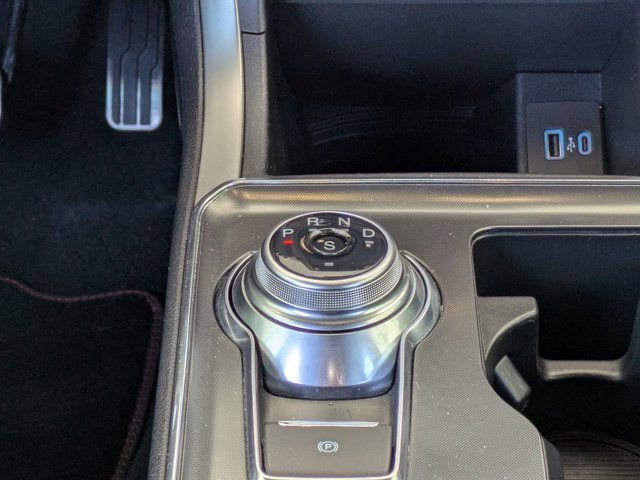 Certified 2024 Ford Edge ST-Line image 18