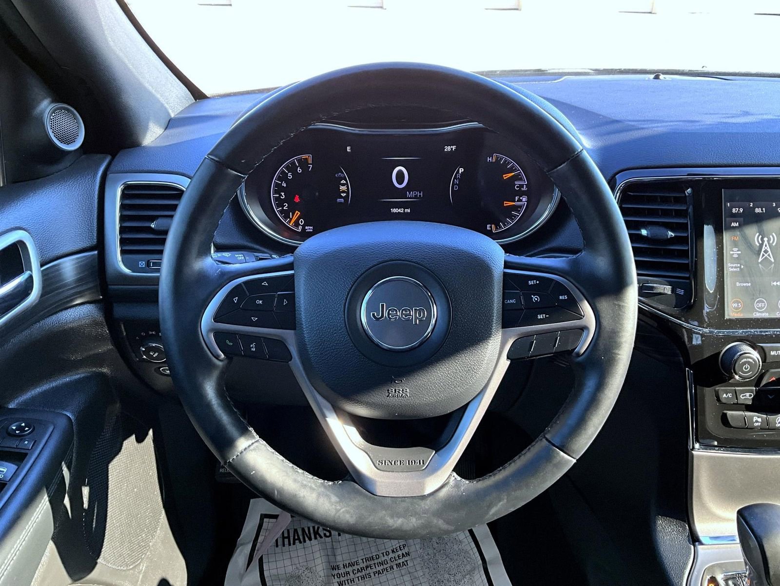 Certified 2021 Jeep Grand Cherokee Laredo X image 13