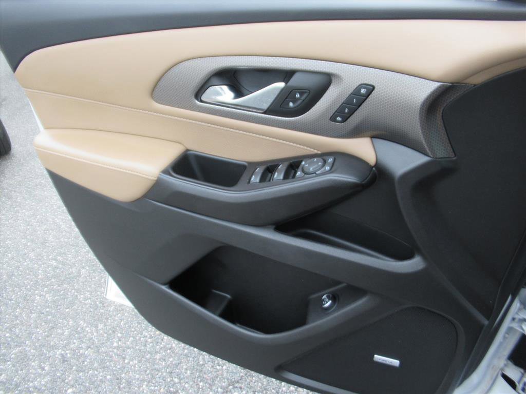 Used 2023 Chevrolet Traverse Premier image 27