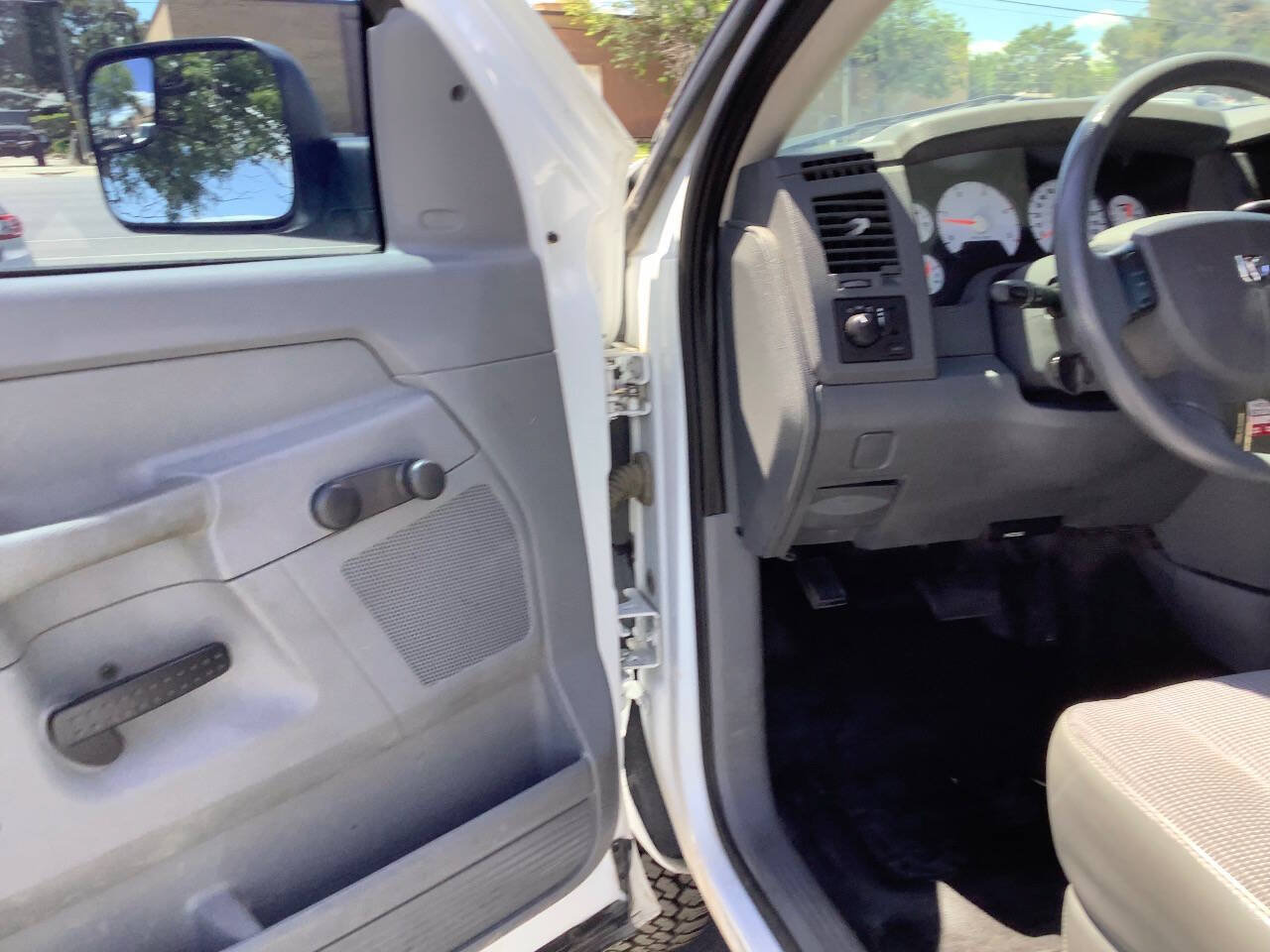 Used 2008 Dodge Ram 2500 Truck ST w/ Popular Equipment Group AWD/4WD image 30