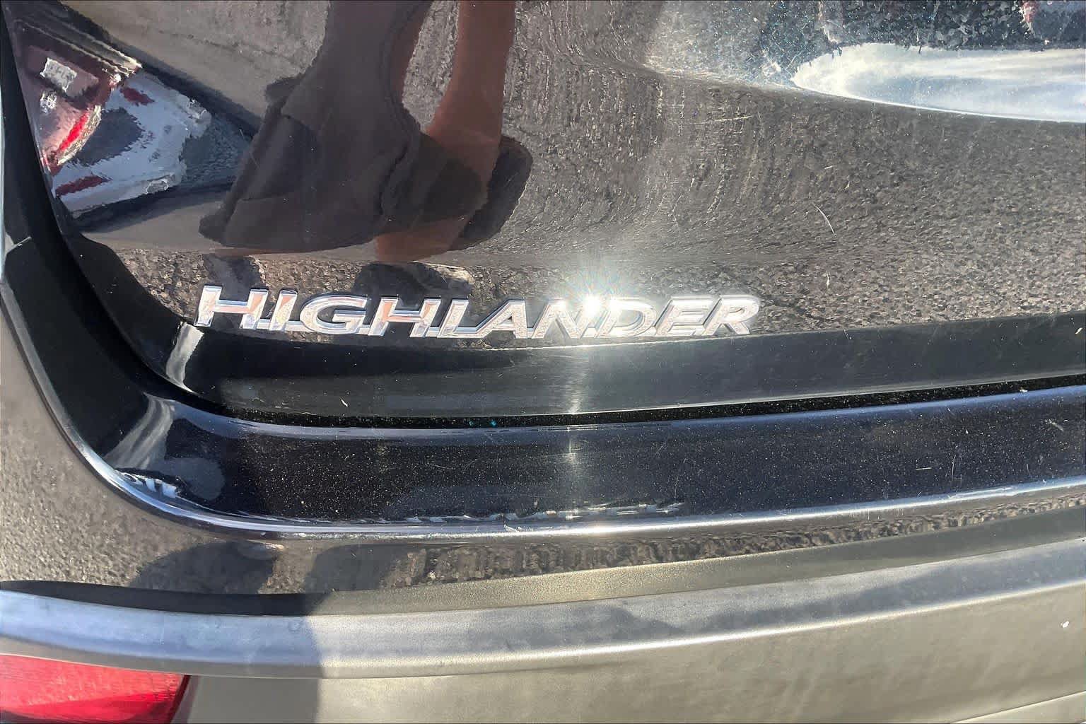 Used 2019 Toyota Highlander LE FWD image 30