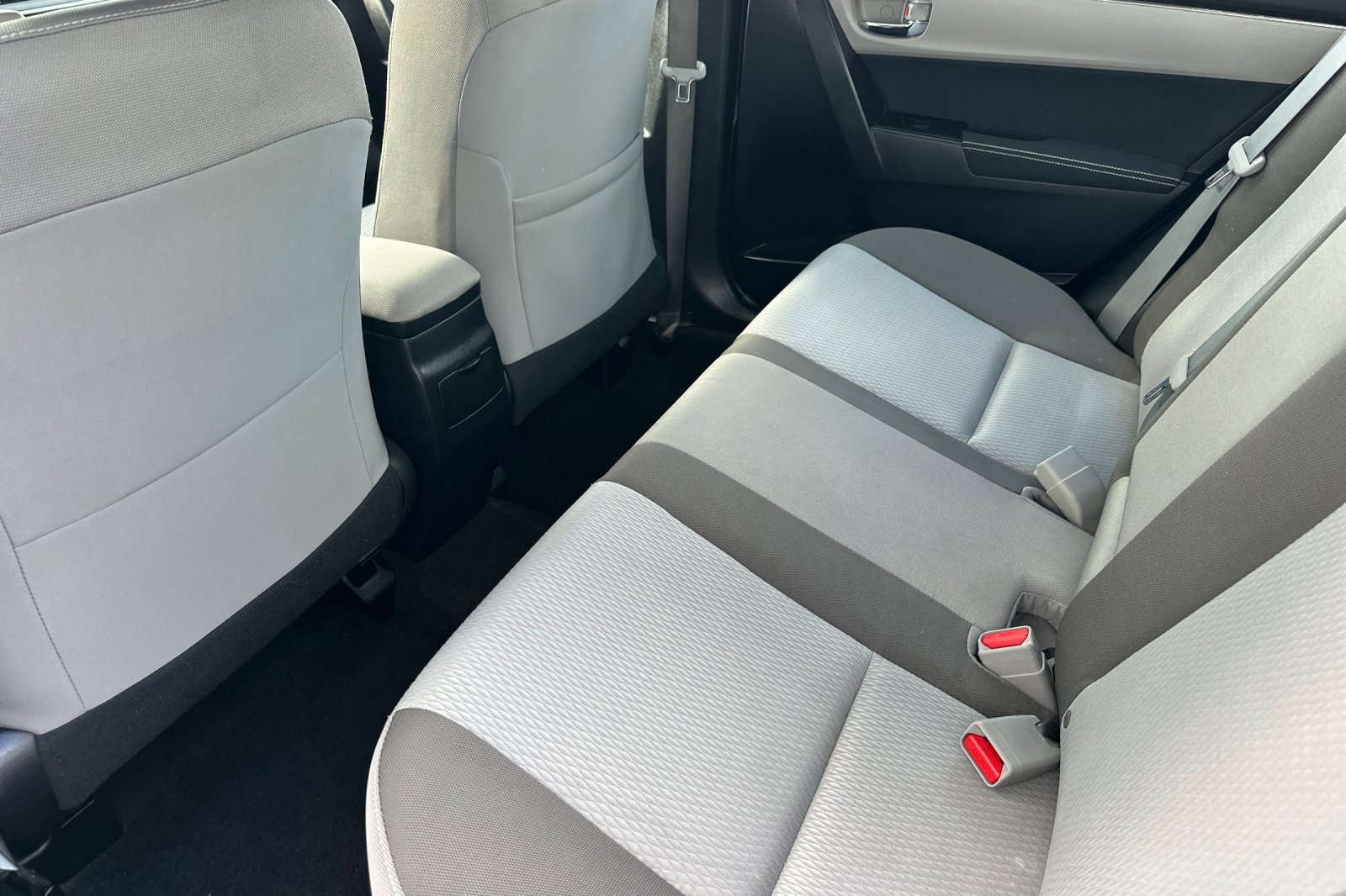 Certified 2017 Toyota Corolla LE image 12