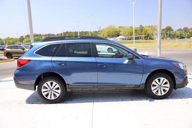 Used 2019 Subaru Outback 2.5i Premium AWD/4WD image 6