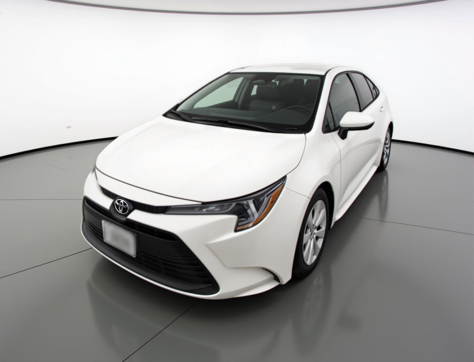 Used 2025 Toyota Corolla LE image 3