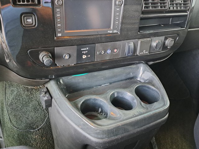 Used 2015 Chevrolet Express 2500 RWD image 15