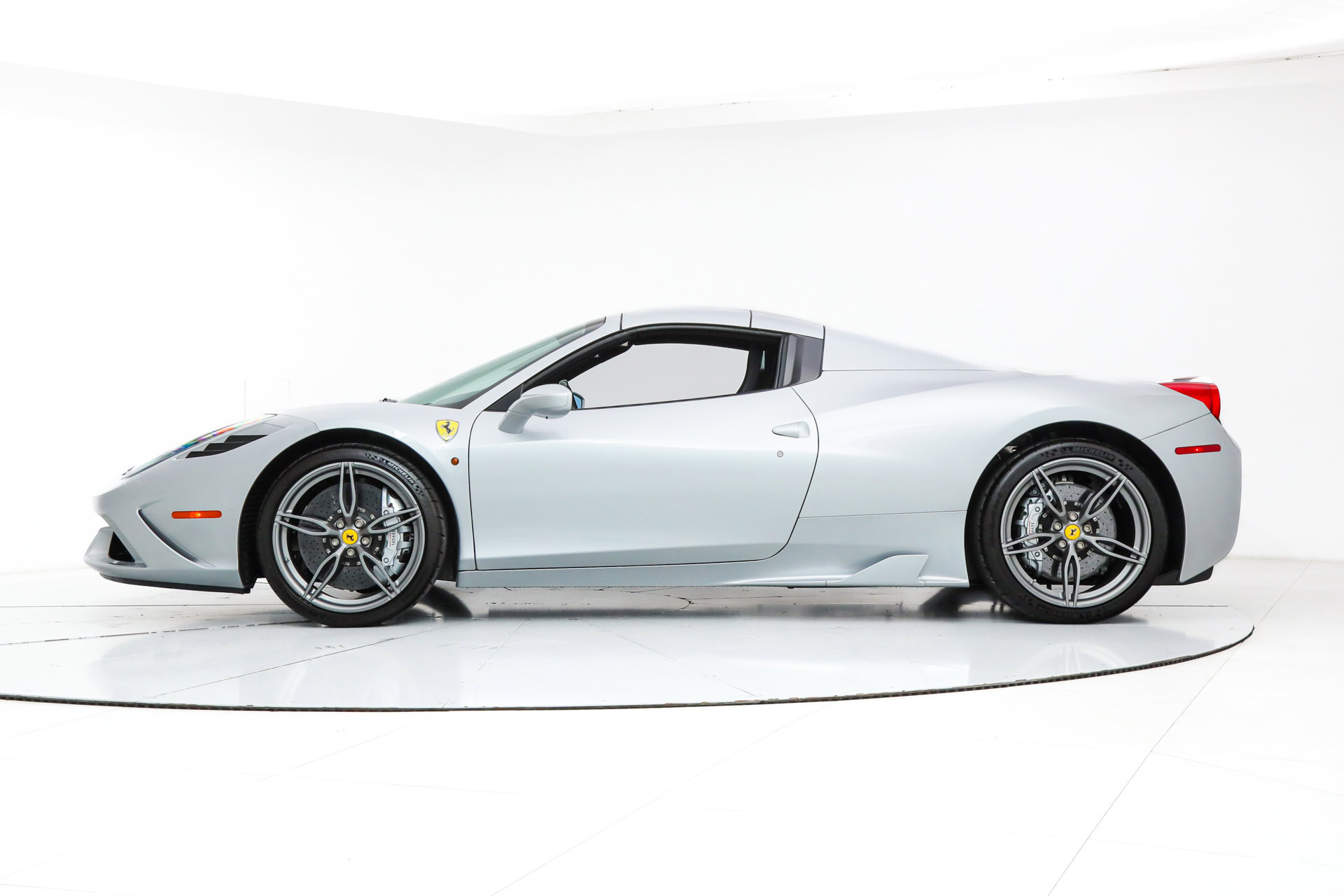Certified 2015 Ferrari 458 Speciale A image 8