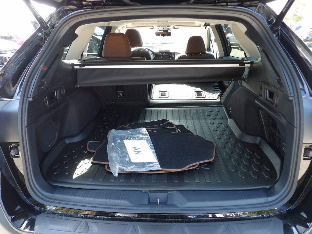 Used 2025 Subaru Outback Touring XT w/ Popular Package #2 image 26