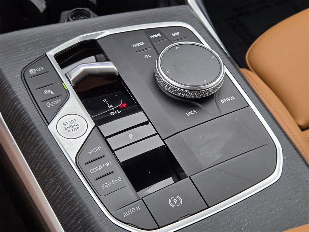 Certified 2025 BMW 330i xDrive Sedan w/ M Sport Package image 24