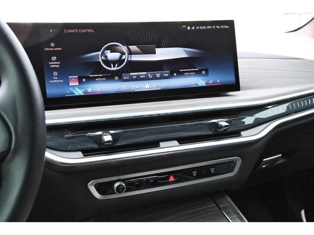 Used 2025 BMW X5 sDrive40i w/ Parking Assistance Package RWD image 30