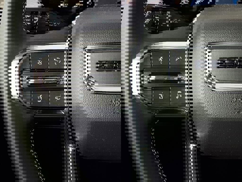 New 2026 GMC Acadia Denali w/ Super Cruise Package image 42