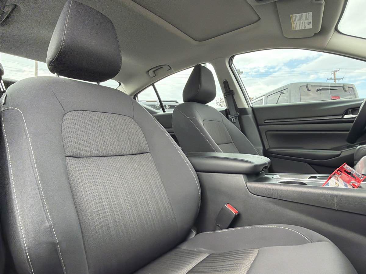 Used 2025 Nissan Altima 2.5 SV w/ SV Special Edition Package FWD image 25