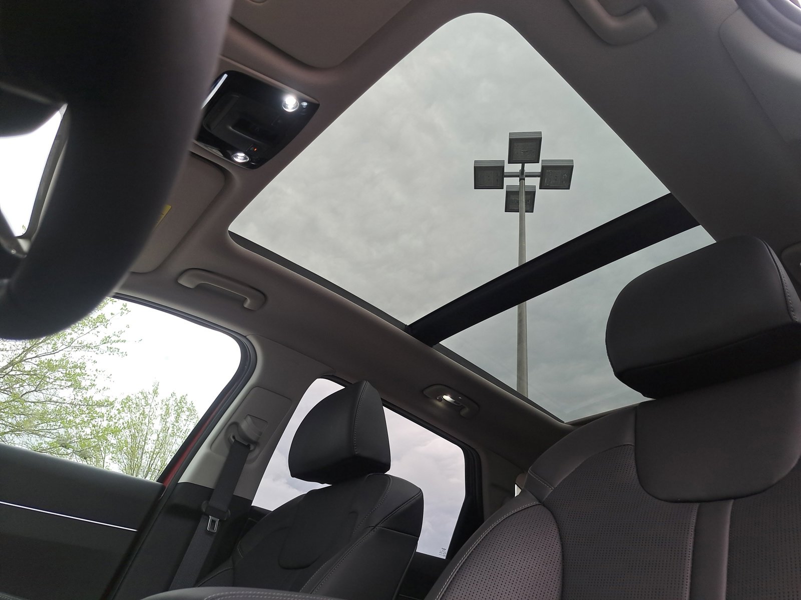 New 2024 Kia Sorento EX w/ Panoramic Sunroof Package image 36