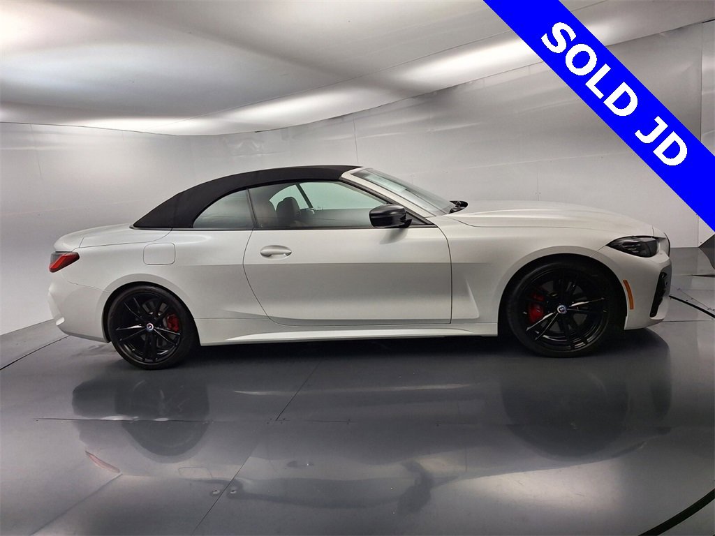 Used 2023 BMW M440i Convertible w/ Premium Package image 32