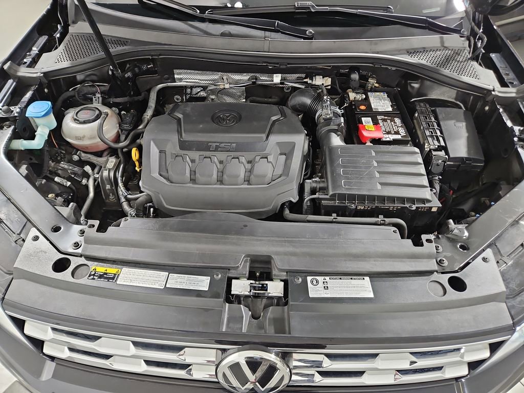 Used 2020 Volkswagen Tiguan S image 21