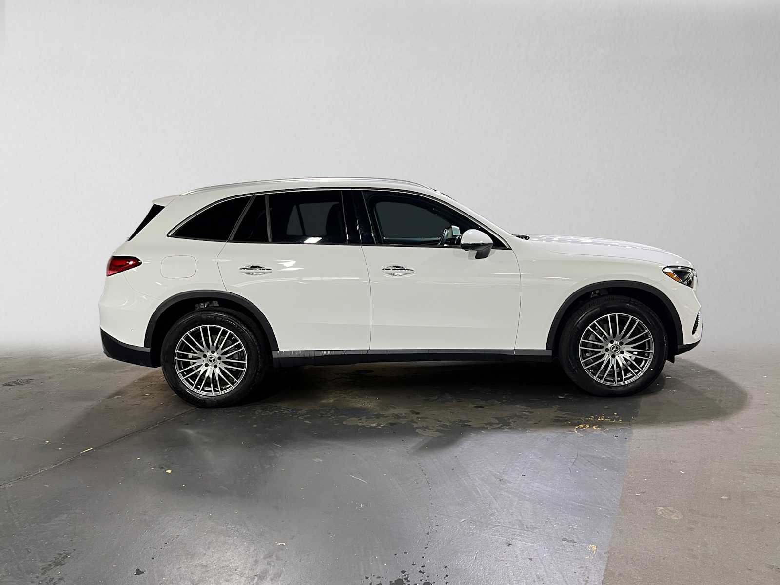 Certified 2026 Mercedes-Benz GLC 300 4MATIC image 2
