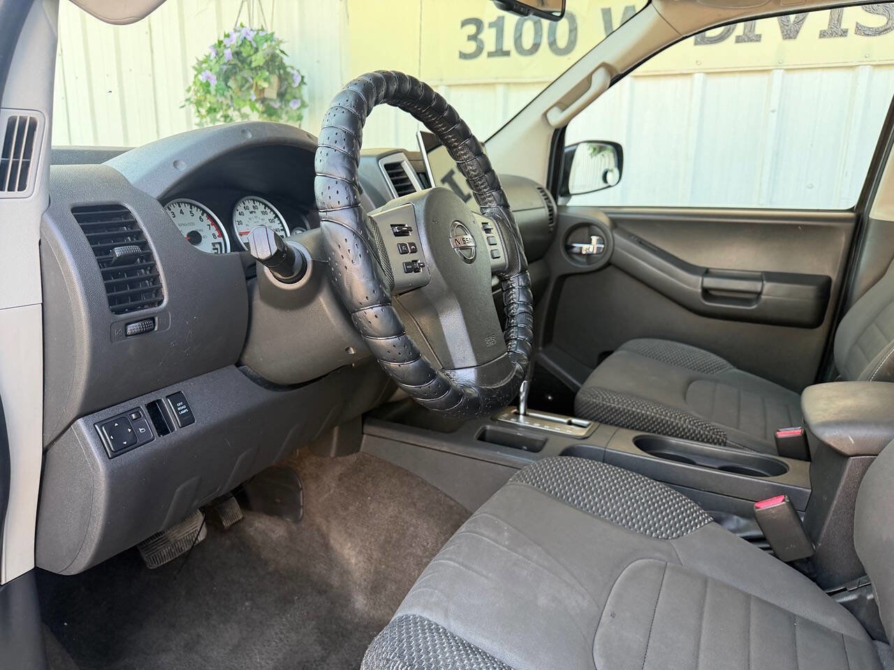 Used 2013 Nissan Xterra PRO-4X image 9